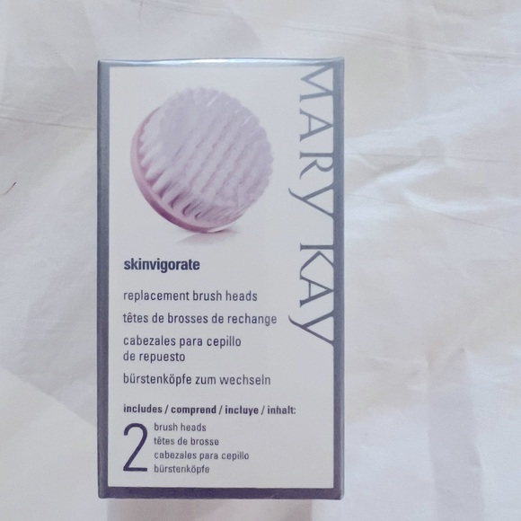 NWT Mary Kay skinvigorate cleansing brush with 2 extra heads - Picture 2 of 3